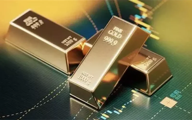 موجة هبوط حادة تضرب أسعار الذهب عالميًا بخسارة 550 دولارًا في أسبوع